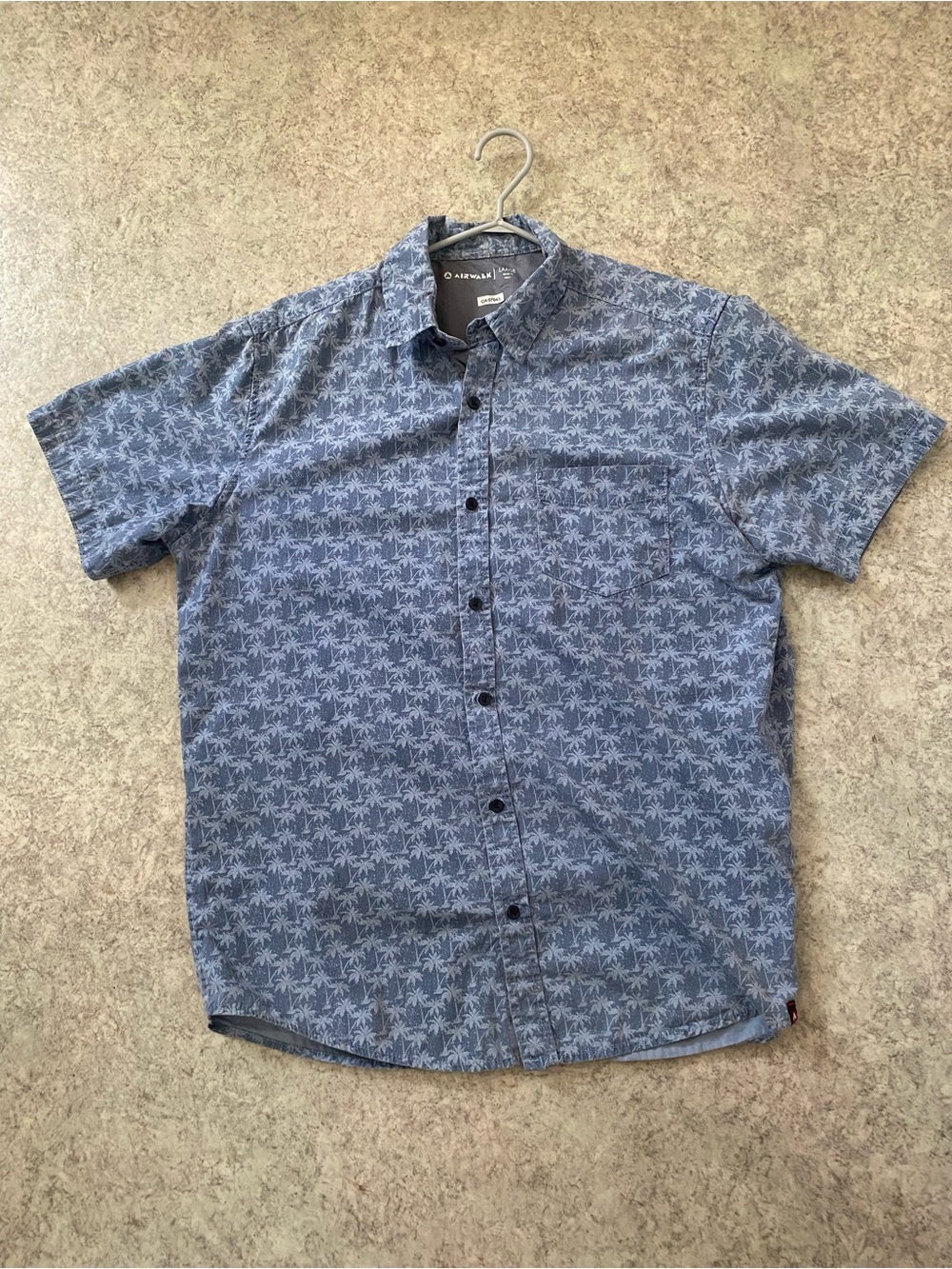 Airwalk Blue Short-Sleeve Palm-Print Button-Down Shirt